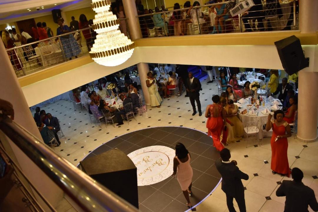Yaoundé Safyad Hotel מראה חיצוני תמונה