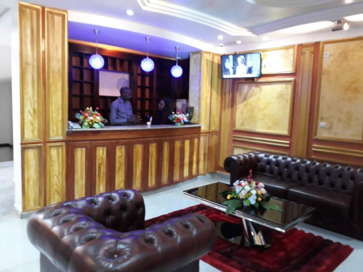 Yaoundé Safyad Hotel מראה חיצוני תמונה